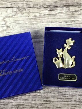 Cat & Kitten Brooch Pin Jessica Lauren 18K Gold Plated With Gift Box
